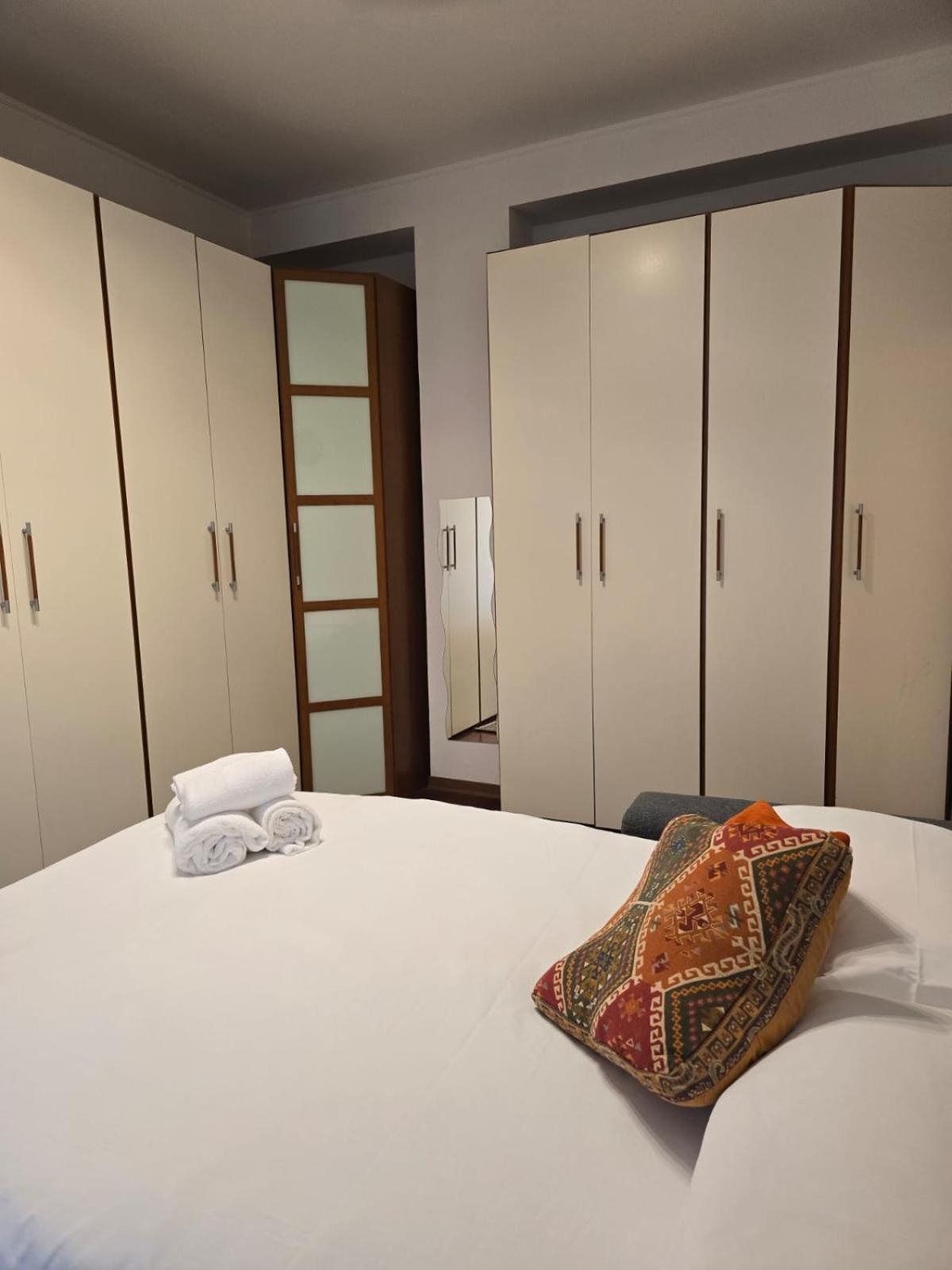 Hbhall Solari 11 * Milan